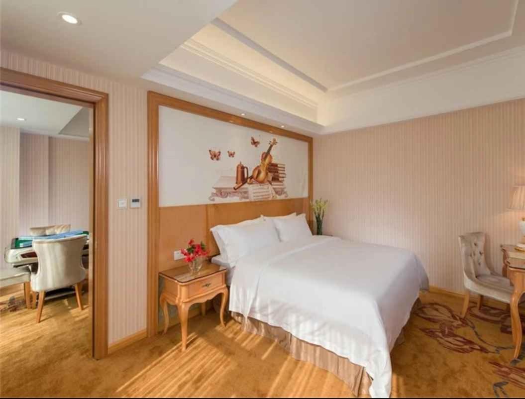 Vienna Hotel Shenzhen Baoneng City Plaza Extérieur photo